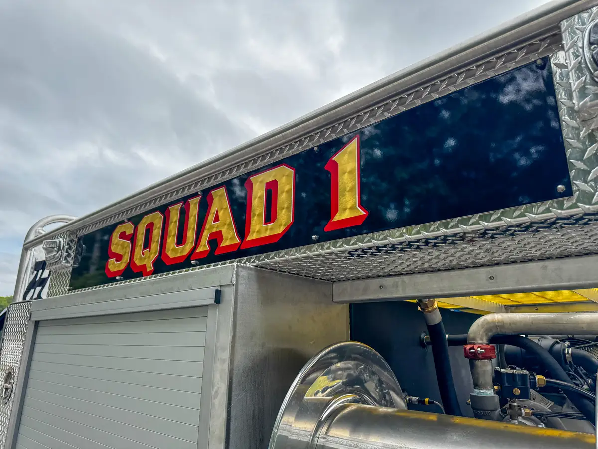 Right-side cab profile close-up showing front and rear doors.